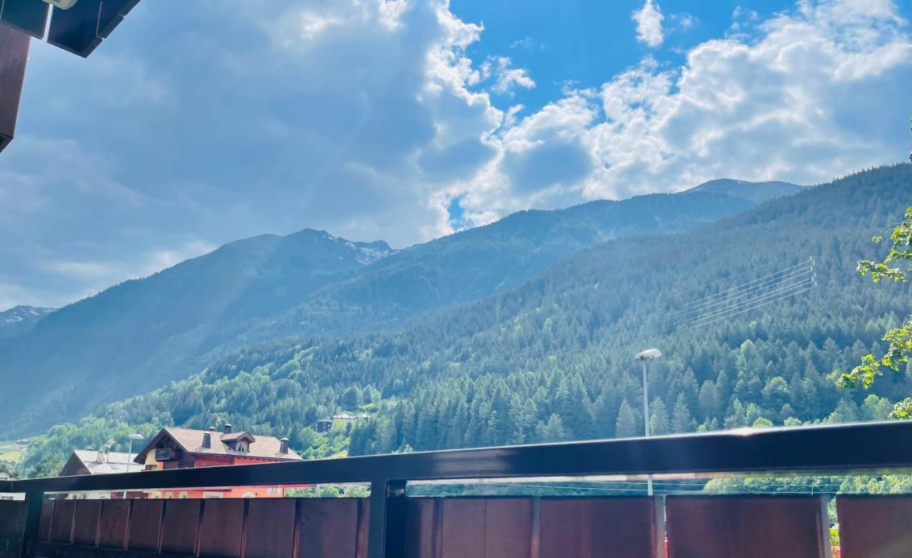 Elga Residence - Relax In Alta Valtellina - Bormio Valdisotto Εξωτερικό φωτογραφία